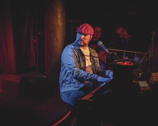 Piano Bar
